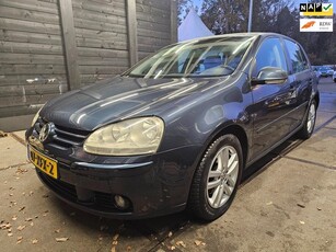 Volkswagen Golf 2.0 FSI Sportline AUTOMAAT/airco/CRUISE