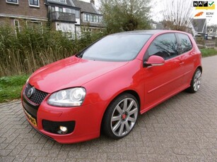 Volkswagen Golf 2.0 TFSI GTI 200pk Air Ride Navi Clima Geen