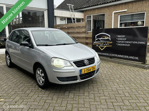 Volkswagen Polo 1.2-12V Comfortline apk, 5drs,