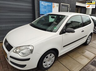 Volkswagen POLO 1.2 Easyline, Airco, CV, Zeer nette auto