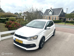 Volkswagen Polo 1.2 TSI R-line Edition BLUETOOTH CLIMATE CONTROLE PARKEERSENSOREN OZ VELGEN NETTE AUTO!!