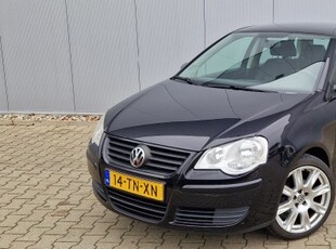 Volkswagen Polo 1.4 - 16V 5 drs Airco 17 LMV tech. goed