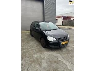 Volkswagen Polo 1.4-16V Turijn