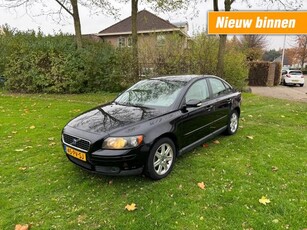 Volvo S 40 1.8 summum - leder complete historie zeer nette staat