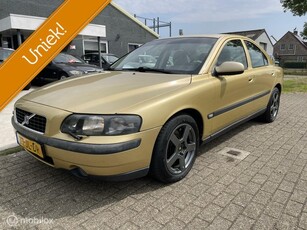 Volvo S60 2.3 T5 251pk Clima Leer Trekhaak R-velgen