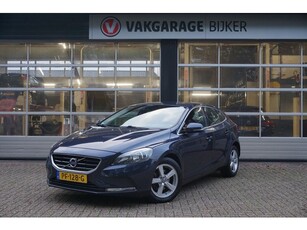 Volvo V40 1.6 D2 met nieuwe apk! (bj 2013)