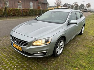 Volvo V60 2.4 D6 AWD Plug-In Hybrid Summum EXPORT