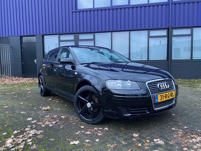 Audi A3 Sportback Automaat 1.6 Attraction (bj 2005)