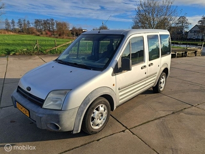 Ford Tourneo Connect 1.8-16V SWB Futura benzine