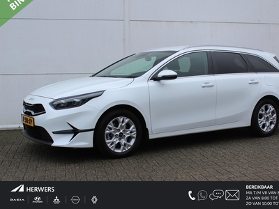 KIA CEE D Sportswagon 1.5 T-GDi DynamicPlusLine / Trekhaak Afneembaar (1410 KG) / Apple Carplay/Android Auto / Achteruitrijcamera / Stoel- + Stuurverwarming / Climate Control /