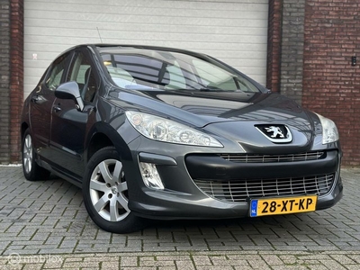 Peugeot 308 1.6 VTi XT Airco Panorama Trekhaak Isofix