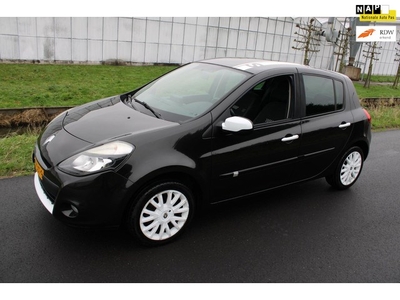 Renault Clio 1.2 TCe Sport 5 Drs met Navigatie en Airco