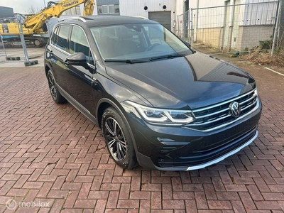 Volkswagen Tiguan 2.0 tdi 150 pk automaat panorama 2023