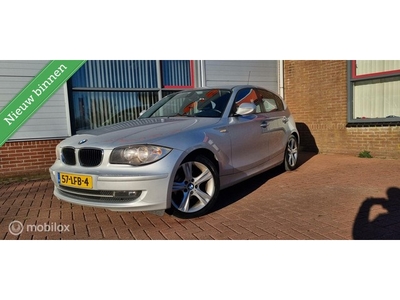 BMW 1-serie 118i High Executive Airco/NAP/Cruise