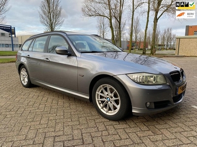 BMW 3-serie Touring 320d Business Line