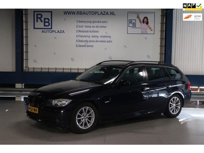 BMW 3-serie Touring 320i High Executive / Sport interieur !