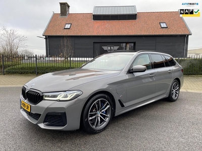 BMW 5-serie Touring 530e High Executive M Sport Pano