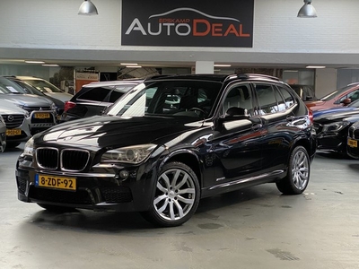 BMW X1 sDrive20i High Executive M-Sportpakket, Panodak