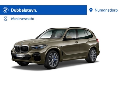 BMW X5 xDrive45e M-Sport Manhattan metallic Panorama