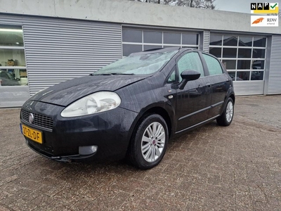 Fiat Grande Punto 1.4 Dynamic MET SCHADE ZIE FOTOS