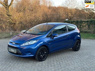 Ford Fiesta 1.25 Titanium 82 PK I VOORUITVERWARMING I AUX