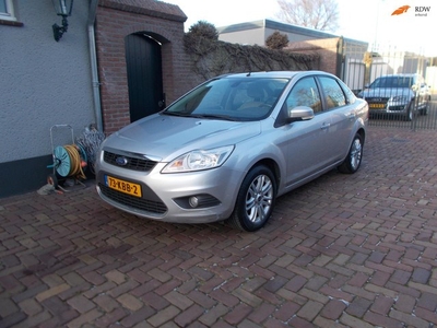 Ford Focus 1.6 Ghia sedan bj 2009 apk nwe bij aflevering