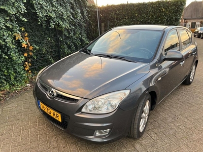 Hyundai i30 1.6 CRDi Style (bj 2008)