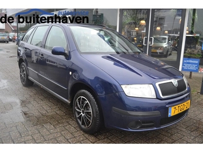 Škoda Fabia Combi 1.4-16V Ambiente (bj 2005)