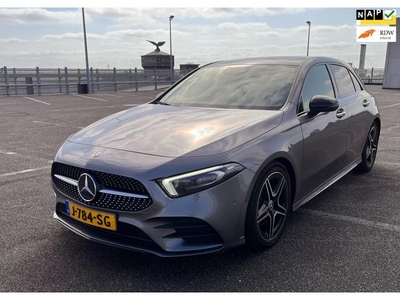 Mercedes-Benz A-klasse 180 Business Solution AMG