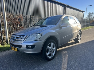 Mercedes-Benz M-Klasse 320 CDI / AUTOMAAT / GRIJS KENTEKEN