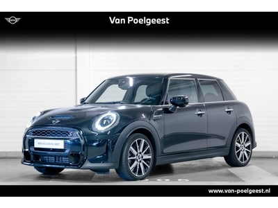 MINI 5-deurs Cooper S Classic Uitvoering Premium Go Pakket