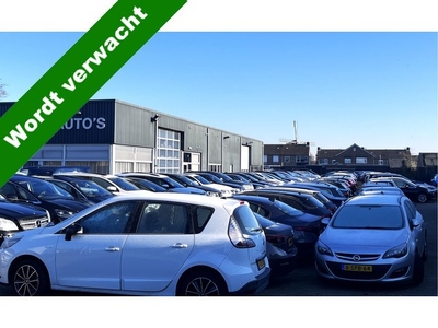 Nissan QASHQAI 1.6 CLIMA . (bj 2012)