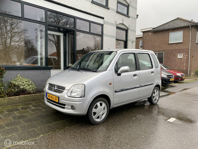 Opel Agila 1.2-16V cosmo airco