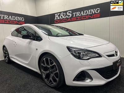 Opel Astra GTC OPC 2.0 Turbo 280pk Kuipstoelen Leder Xenon