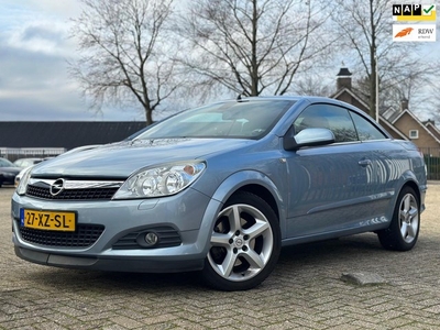 Opel Astra TwinTop 1.6 T Temptation TURBO CRUISE PARROT NAP