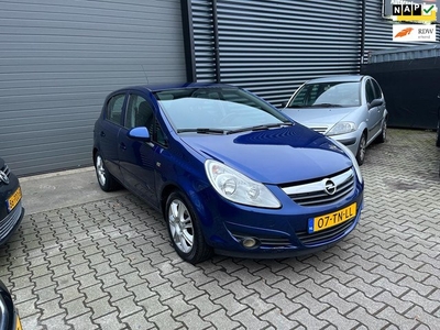 Opel Corsa 1.2-16V Enjoy AIRCO