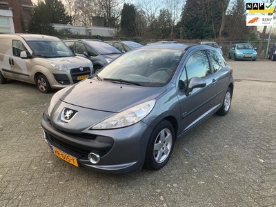 Peugeot 207 1.4 XR // Airco // Nieuwe APK // 2 sets wielen