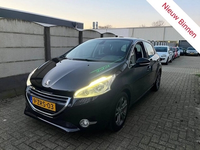 Peugeot 208 1.6 e-HDI 2015 STYLE CLIMA/ NAVI/ LED/ PDC/ LM