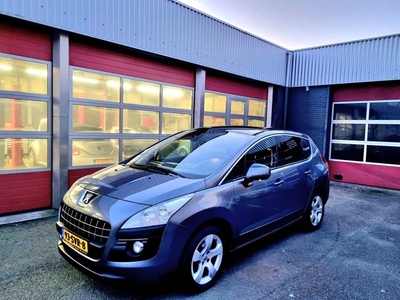 Peugeot 3008 1.6 VTi Active met panorama dak en trekhaak