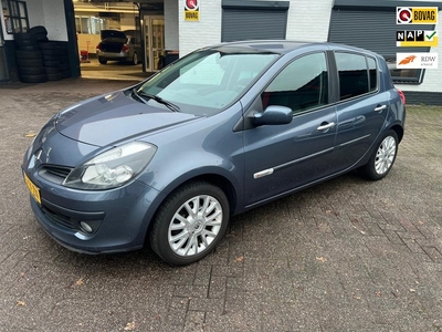 Renault Clio 1.2 TCE Rip Curl