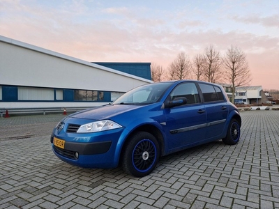 Renault Mégane 1.4-16V Expression Basis