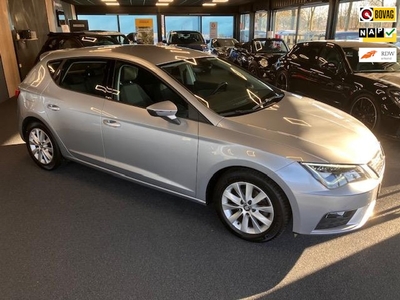 SEAT LEON 1.0 EcoTSI Style Business Intense | Navi |LED| Automaat | Slechts 33.000 km | Cruise Control | PDC Voor + Achter