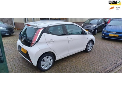 Toyota Aygo 1.0 VVT-i x-play