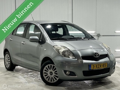 Toyota Yaris 1.3 VVTi CoolNAVITREKHAAK5DR