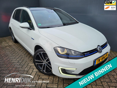 Volkswagen Golf 1.4 TSI GTE Schuifdak / LED / Xenon / Navi