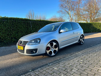 Volkswagen Golf 2.0 TFSI GTI Wolfsburg Edition