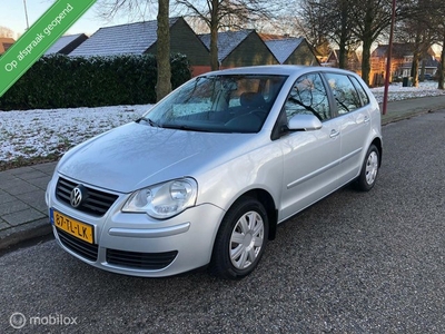 Volkswagen Polo 1.6-16V Optive Nieuwe APK!!