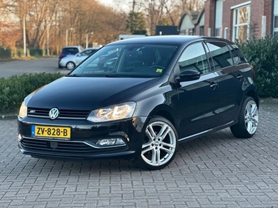 Volkswagen Polo (bj 2015, automaat)