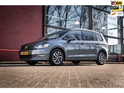 Volkswagen Touran 1.0 TSI Highline 7 persoons