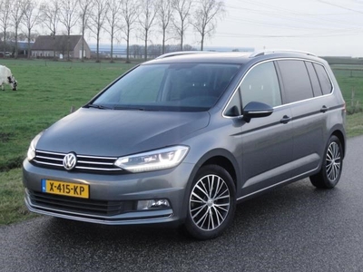 Volkswagen TOURAN 1.4TSI DSG Connected 7p Full